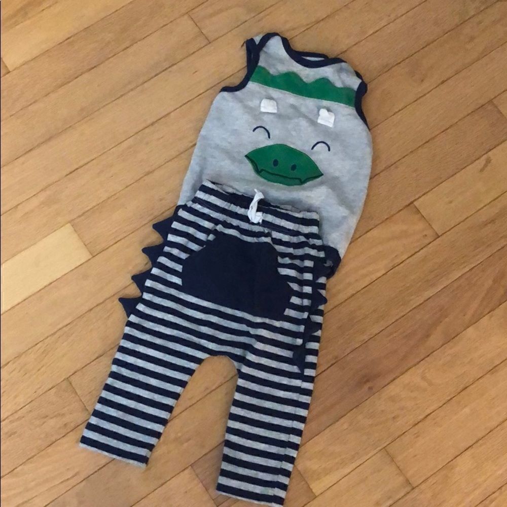 🎉HP🎉 Baby Cat & Jack Reptile Outfit